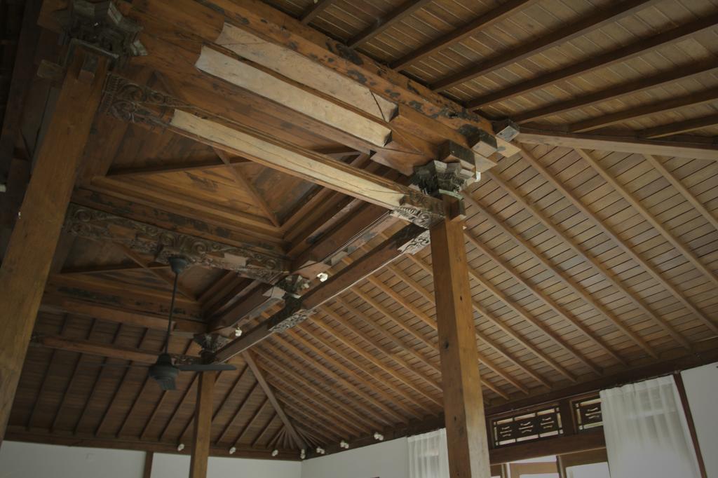 ドゥグル ウブドヴィラ 部屋 写真